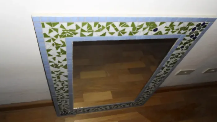 ESPELHO RETANGULAR MOLDURA MOSAICO (60x 80)    