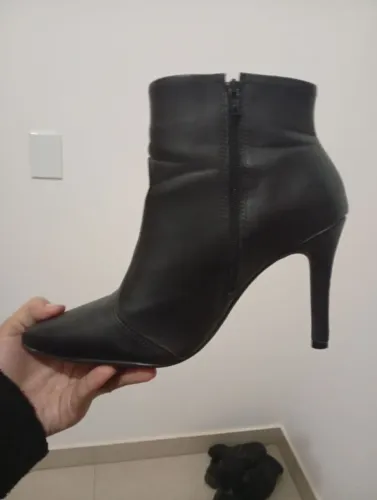Bota de couro Vizzano 