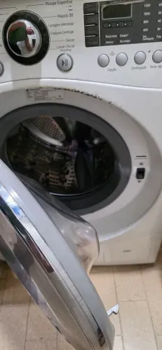 Máquina de lavar LG, ideal para retirada de peças