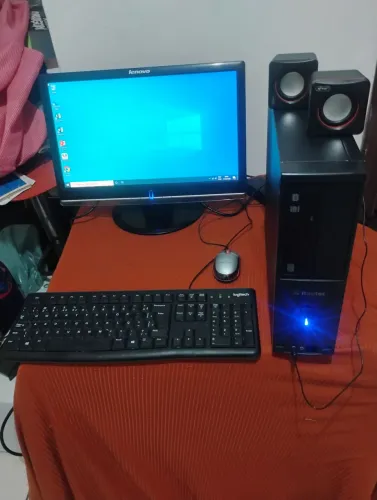 Computador i5 _8 de ram _hd 500 gb_monitor 19_windows 10_ofice instalado 