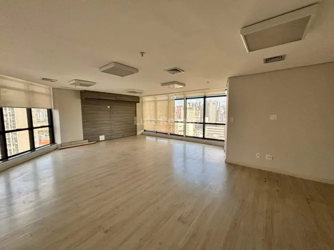 Conjunto de salas para aluguel , 200m² de área na Savassi
