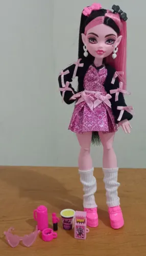 Monster High Draculaura Refresh
