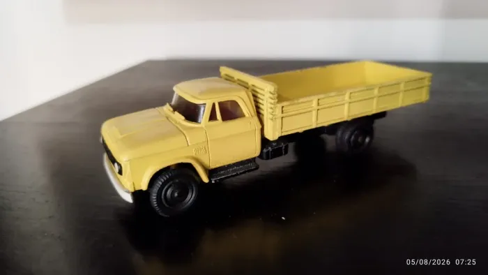 Miniatura Caminhão Dodge D400 escala 1.43