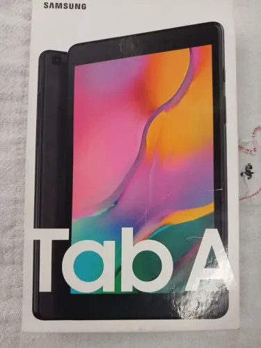 Samsung Galaxy Tab A 8" 32GB + Capa e Película (Perfeito Estado)