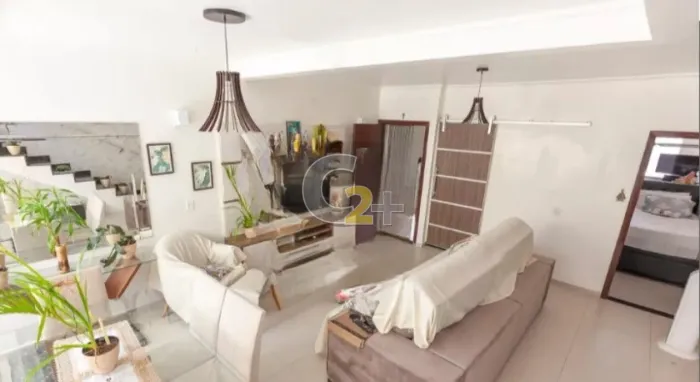 Casa a venda na Vila Romana mobiliado com 3 quartos, 2 suites e 4 vagas