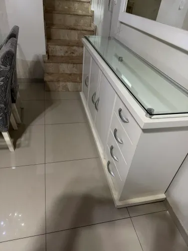 Buffet Branco com Tampa de vidro 
