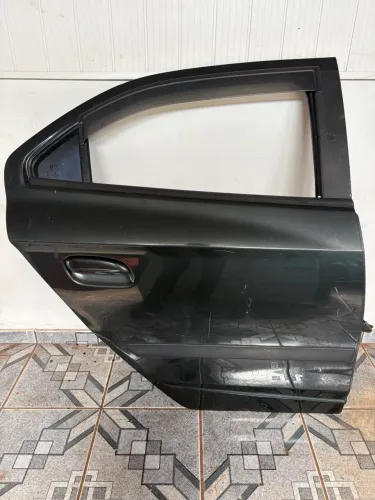 PORTA TRASEIRA DIREITA GM ONIX