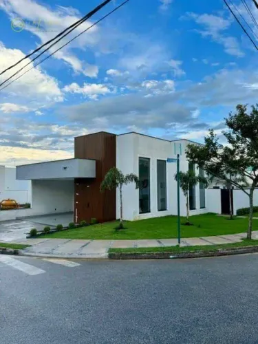 Casa Nova de Condomínio com 3 suítes, sendo 1 máster à venda, 199 m² por R$ 1.550.000,00 -