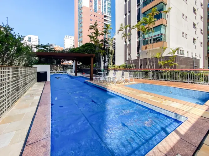 Apartamento para venda em Campo Belo com 4 quartos, sendo 3 suítes, 242m²