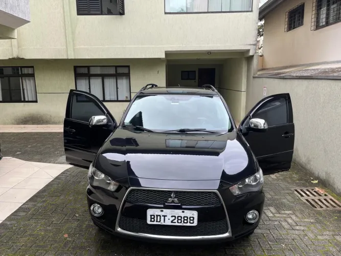 Mitsubishi Outlander 2.0 16V 160cv Aut. 2012