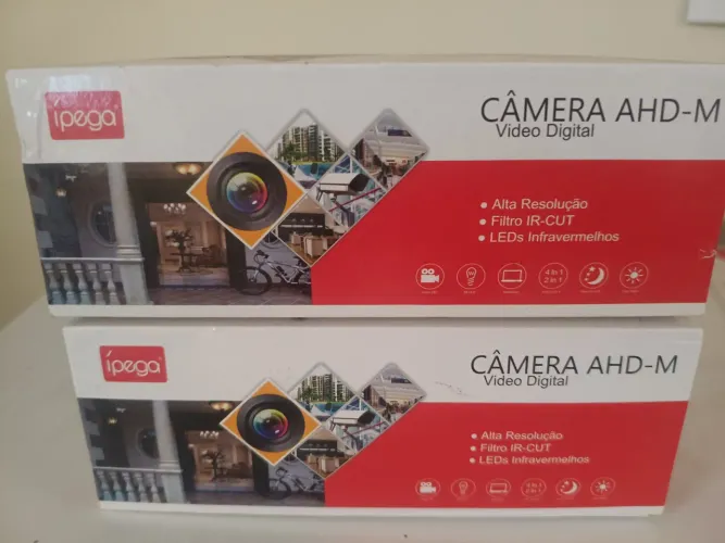 Duas câmeras de segurança novas