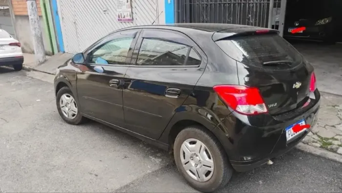 Chevrolet Onix Hatch LT 1.4 8V Flex Power Aut. 4P 2014