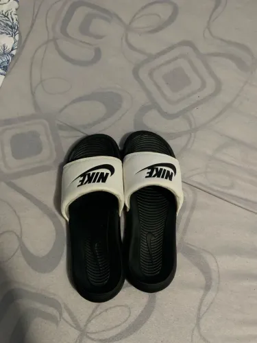 chinelo victory one