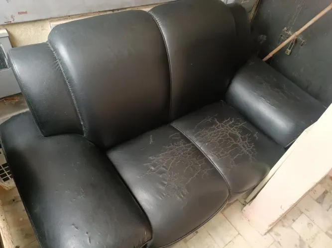 Sofazinho de 2 lugares