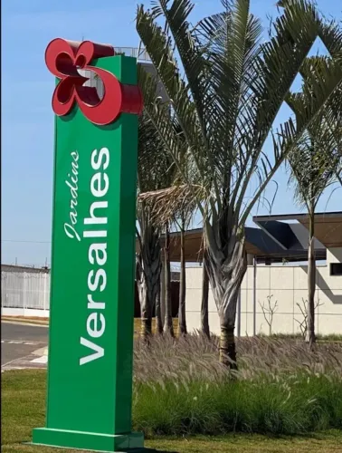 Vendo Lote Terreno 422m² Jardins Versalhes Aparecida de Goiânia