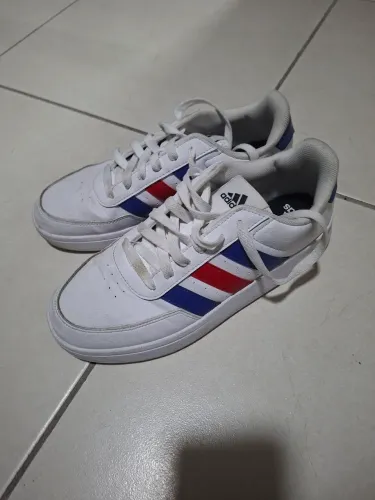 Tênis adidas nº39