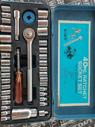 Jogo de soquetes com catraca 40 peças de 1/4" & 3/8"