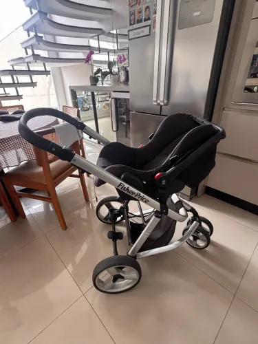Carrinho Fisher Price 3x1
