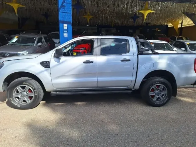 Ford Ranger XLS 2.5 16V 4X2 CD Flex 2017