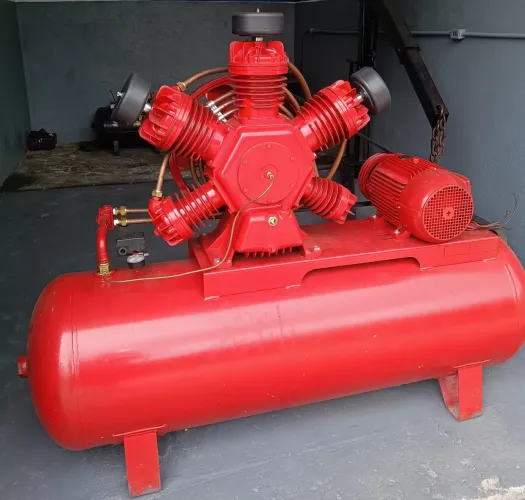 Compressor de ar modelo w900 reservatório de ar 425 litros motor 15HP