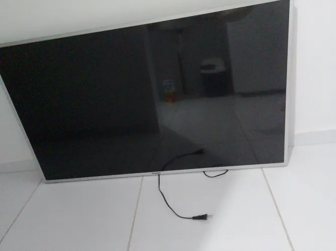 Vendo tv 50 polegadas com defeito 