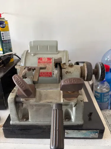 Maquina copiadora de chave Gold n1