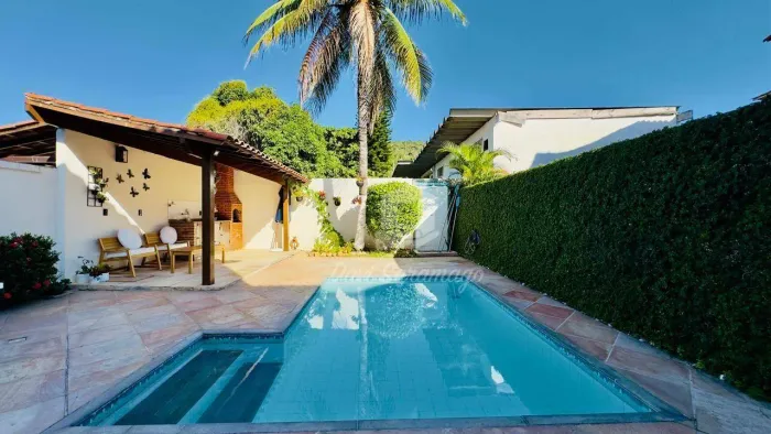 Casa 3 Quartos a venda em Piratininga