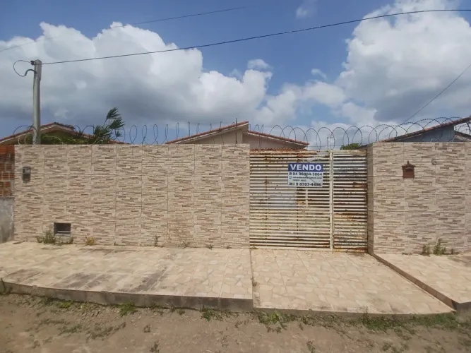 PARNAMIRIM/MACAIBA - Bela Vista-Casa de Conj. Habitacional- 63m2-R$ 90 Mil Reais. Escritur