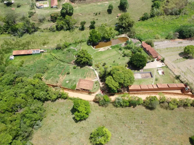Oportunidade! Chácara Rural com Lago em Amparo