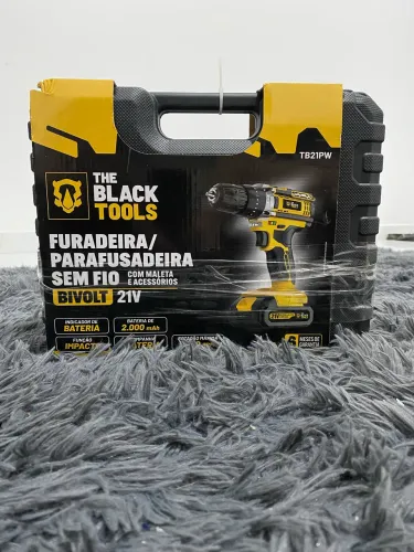 Parafusadeira Furadeira De Impacto com brocas e buchas