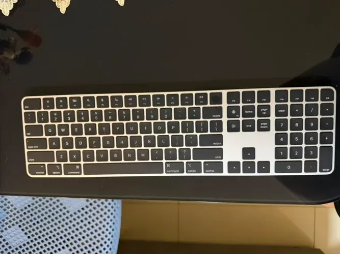 Apple Magic Keyboard Touch ID Numérico Preto A2520 Original