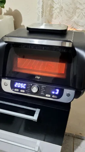 Air fryer 