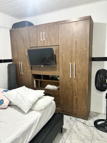 Guarda Roupa