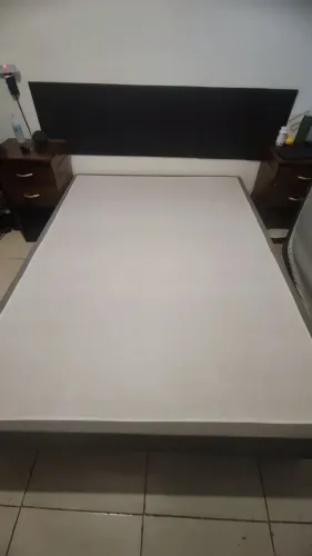 Base para Cama Box Casal 1,38m x 1,88m - Ótimo Estado