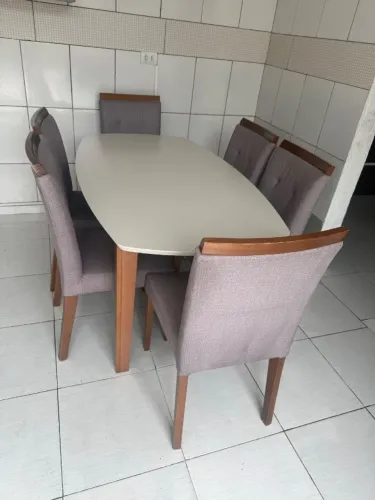 Mesa de jantar retangular