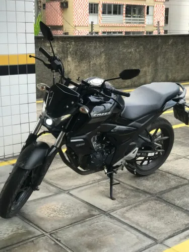 Alugo moto 240 a semana
