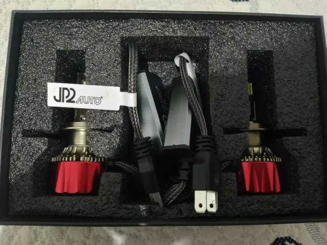 Kit Ultra LED Striker X 10000 Lúmens - Super Potente (Novo)