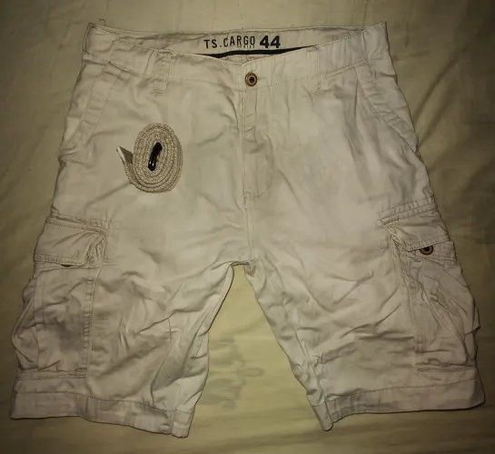 Bermuda cargo Taco branca Tam 44