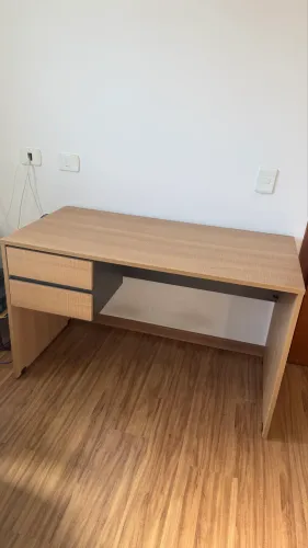 Mesa para Escritório/Home Office 1,20m com 2 Gavetas - Excelente Estado