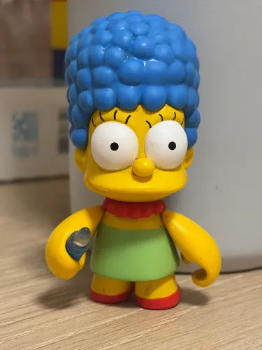 Action figure Kidrobots Marge Simpsons, produto original e importado