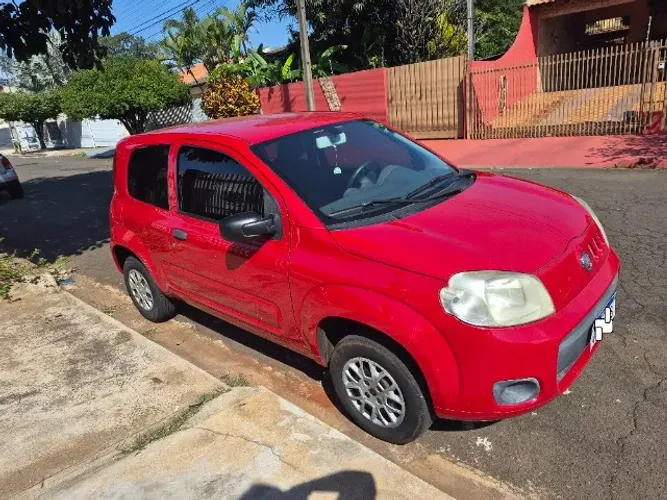 Fiat Uno Vivace 1.0 EVO Fire Flex 8V 3P 2013
