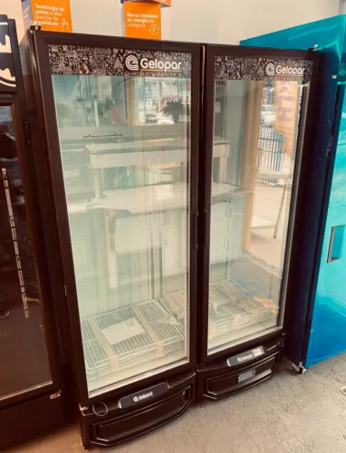 Ac visa cooler 2 portas Gelopar 950 litros