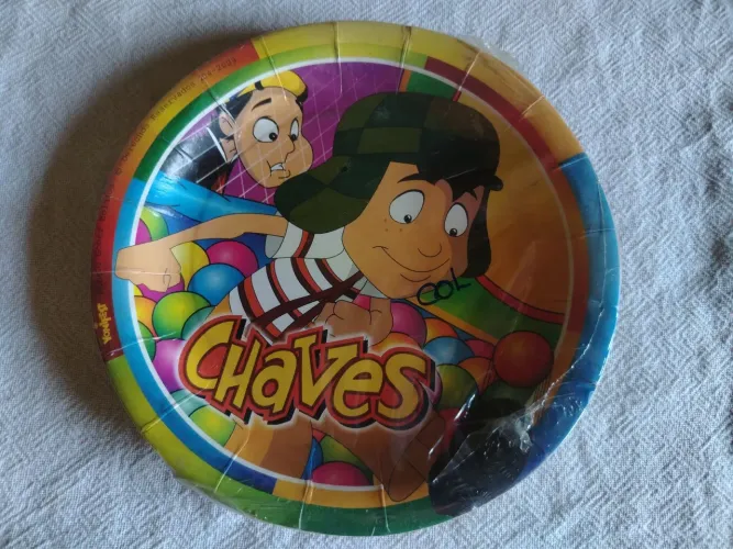 Pratinho de aniversário do Chaves 16 Unidades (2 pacotes com 8)