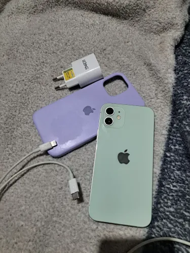 Iphone 12 80%