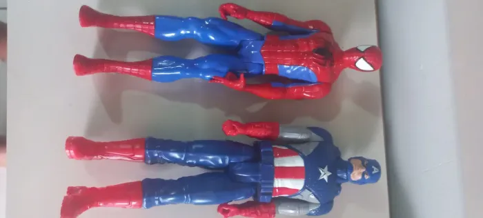 Bonecos de ação Marvel