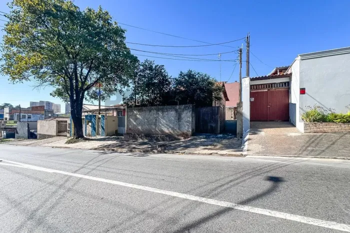 Ótima oportunidade de casa à venda em avenida de alta valorização. Parque Manchester-Soroc