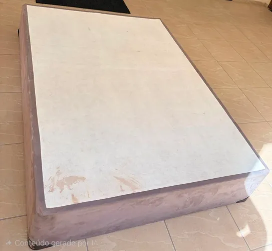 Cama box padrão.