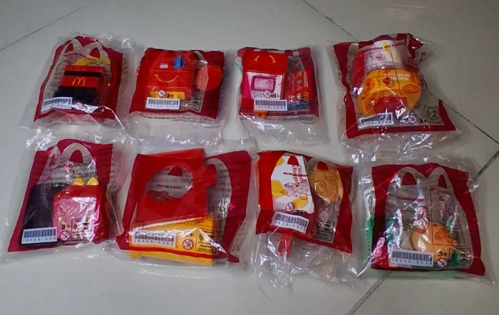Coleção MC Lanche Feliz - Mc Donnalds 8 Brinquedos