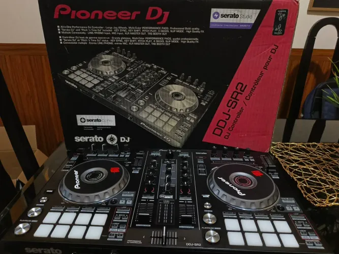 Controladora pionner ddj sr2 novissima