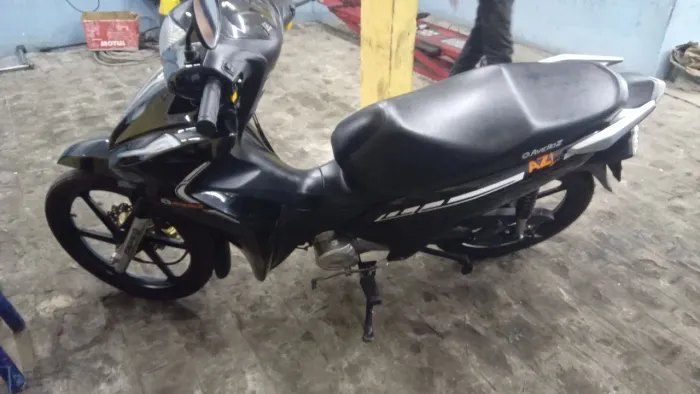 Avelloz 50 cc 2025 R$ 7.500
